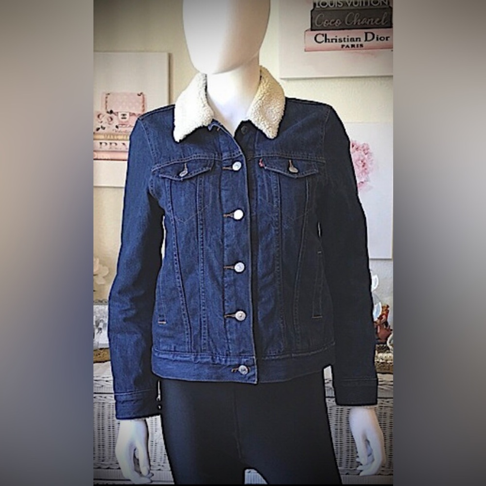 Levi's Denim Jacket Cotton Sherpa Lining multiple pockets Blue wash size XS NWOT